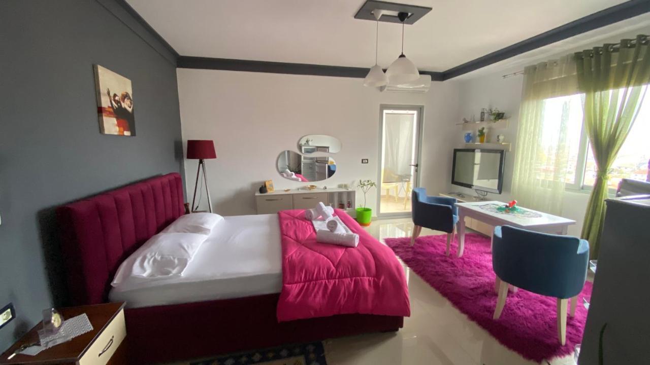Guest'S Apartament Pogradec Esterno foto