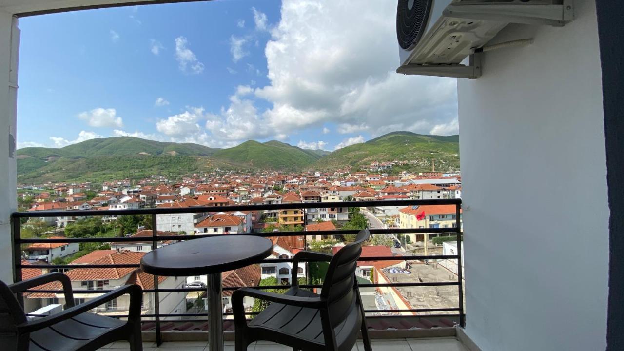Guest'S Apartament Pogradec Esterno foto