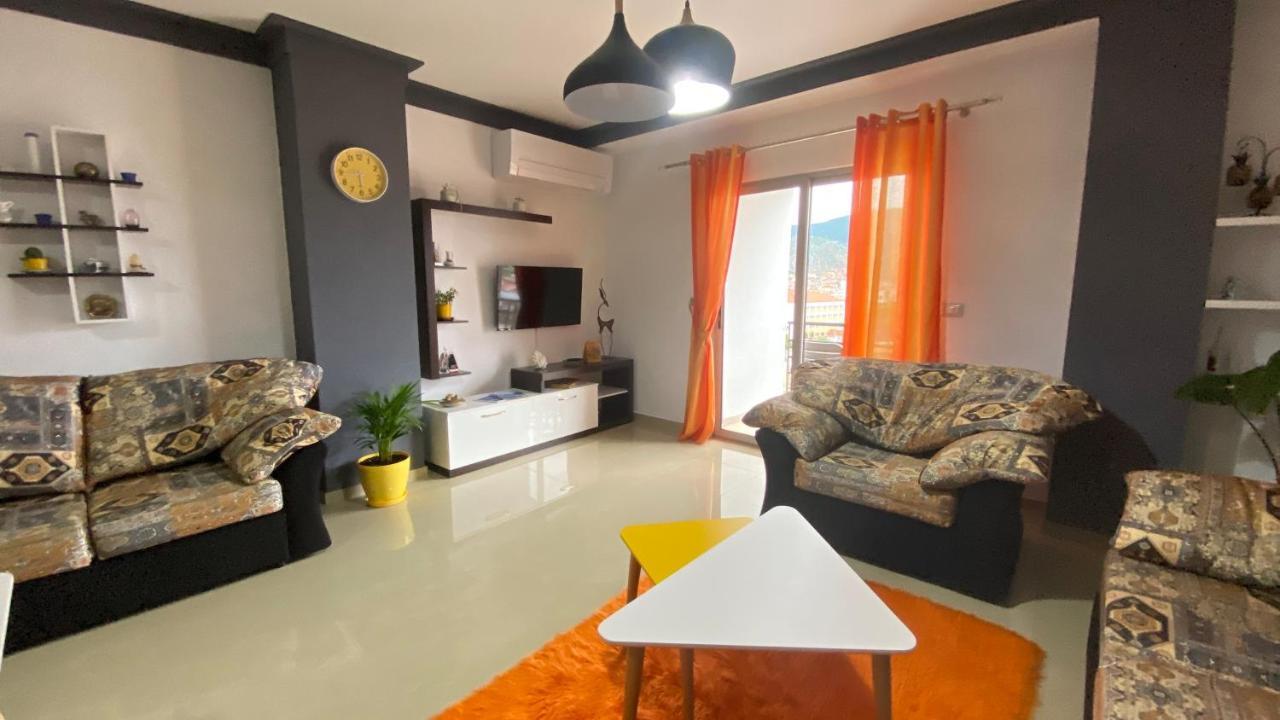 Guest'S Apartament Pogradec Esterno foto